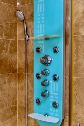 Gauthier 5-Star Luxury Gem